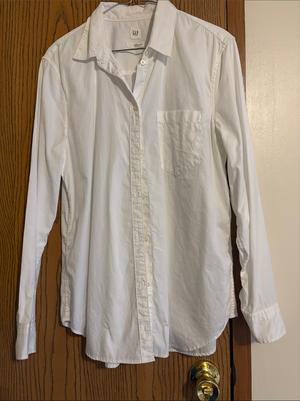 GAP White Long-Sleeve Button-Up Dress Shirt